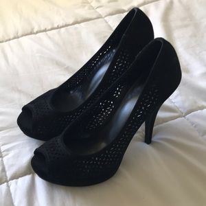 Apt. 9 black open toe heels
